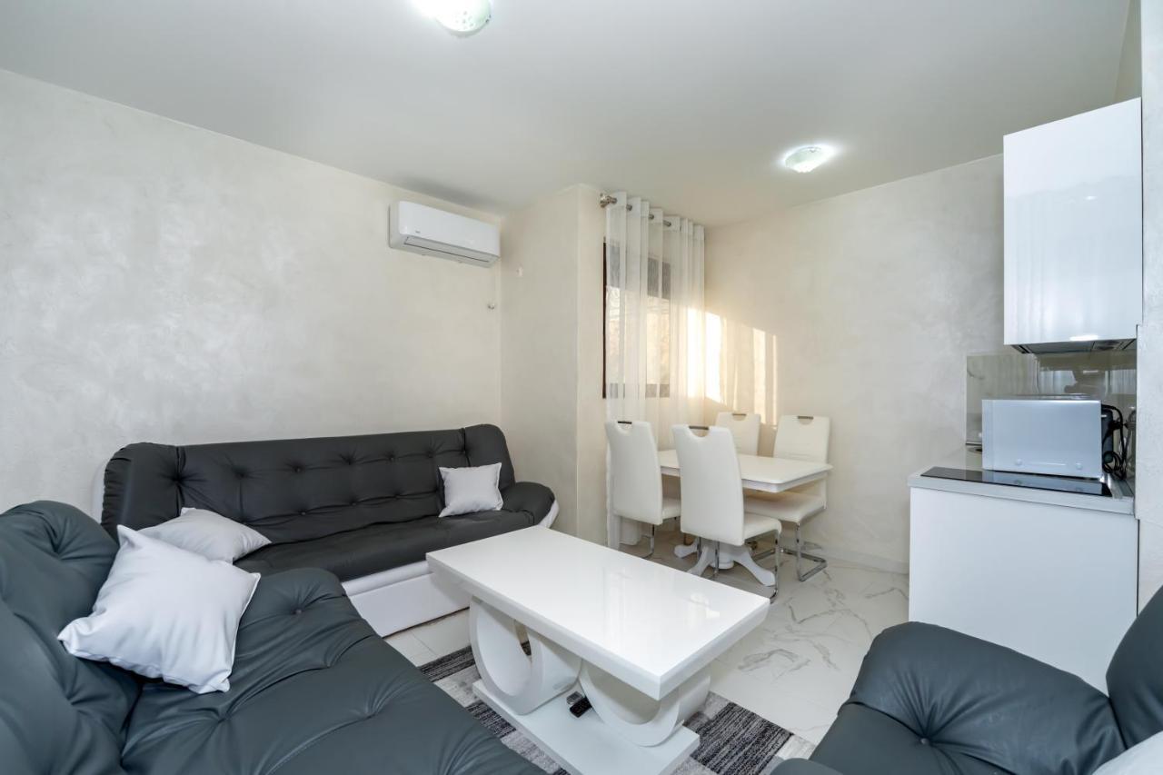 Kaom Lux Daire Dobra Voda Dış mekan fotoğraf
