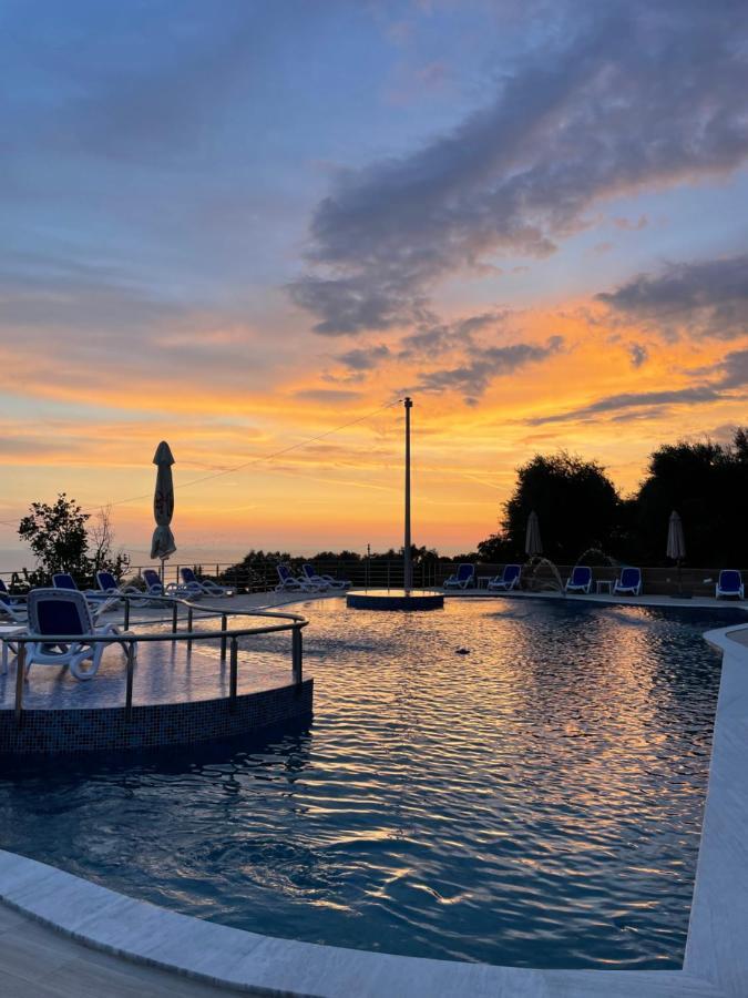 Kaom Lux Daire Dobra Voda Dış mekan fotoğraf